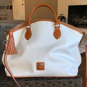 Dooney & Bourke bag